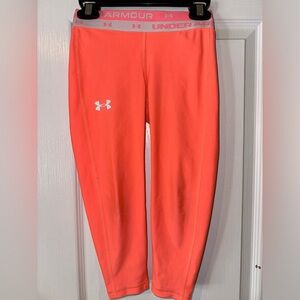 Girls Under Armor Neon Orange yoga pants
Youth XS